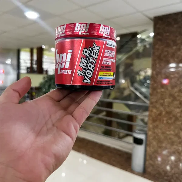 پمپ وان ام آر ورتکس توسط شرکت BPI Sports در سال ۲۰۱۰ معرفی شد.